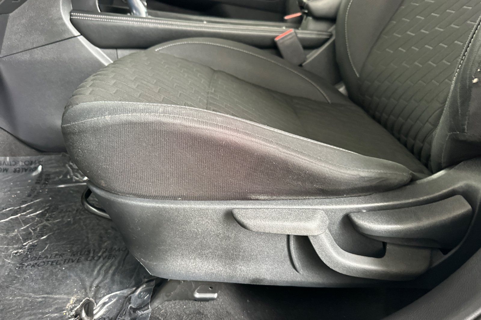 Used 2021 Nissan Kicks SV FWD image 13