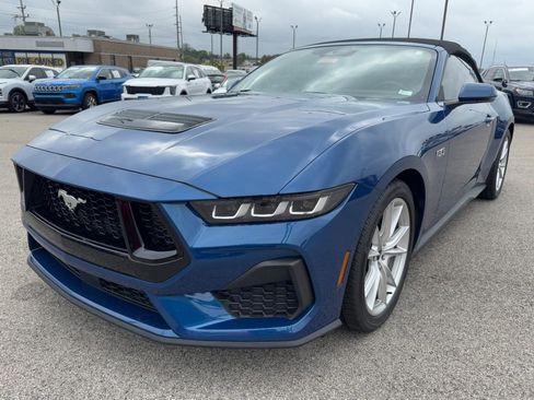 Used 2024 Ford Mustang GT Premium image 8