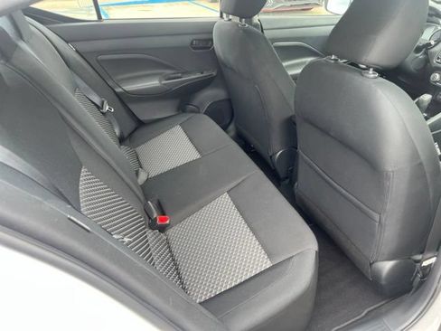 Used 2020 Nissan Versa S FWD image 15