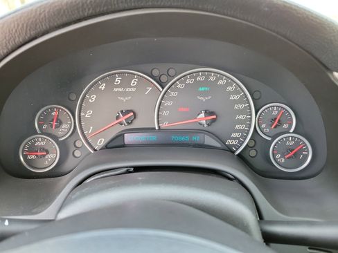 Used 2005 Chevrolet Corvette Convertible w/ Preferred Equipment Group image 13