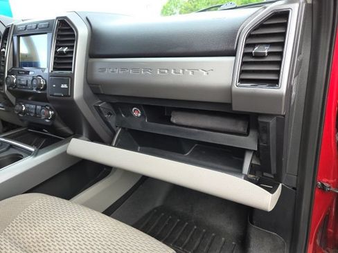 Used 2020 Ford F250 XLT w/ XLT Premium Package AWD/4WD image 42