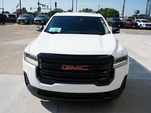 Used 2023 GMC Acadia SLE w/ Elevation Edition AWD/4WD image 32