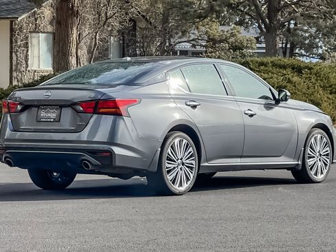 Used 2024 Nissan Altima 2.5 SL image 4