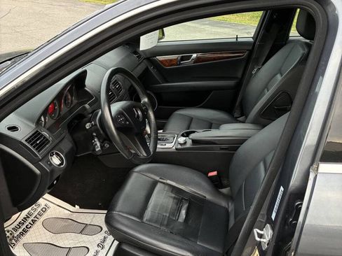 Used 2011 Mercedes-Benz C 300 4MATIC Sedan image 9