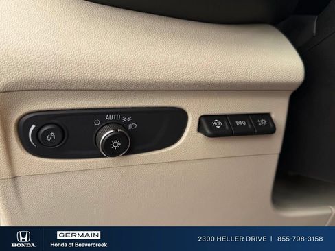 Used 2021 Buick Envision Avenir w/ Technology Package II AWD/4WD image 21