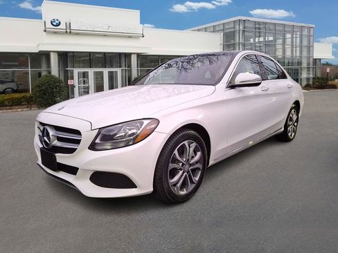 Used 2016 Mercedes-Benz C 300 4MATIC Sedan image 1
