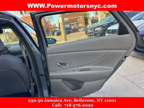 Used 2021 Hyundai Elantra SEL w/ Cargo Package image 16