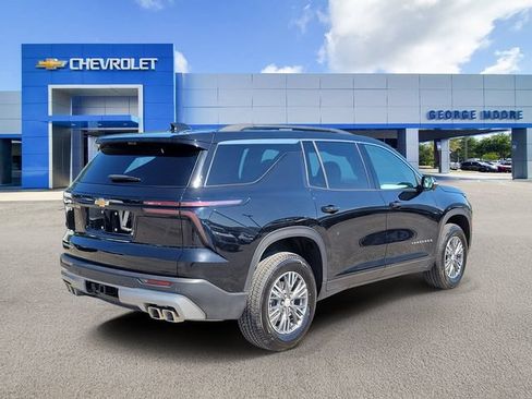Certified 2026 Chevrolet Traverse LT w/ Driver Confidence Package FWD image 4