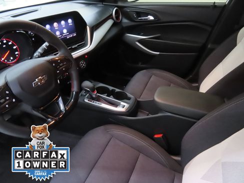 Used 2024 Chevrolet Trax RS w/ Driver Confidence Package image 19