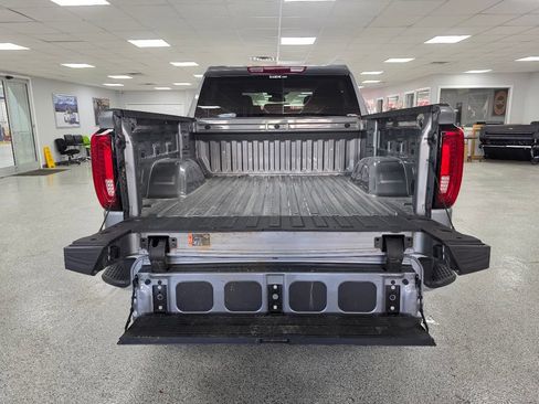 Used 2026 GMC Sierra 1500 SLT AWD/4WD image 8