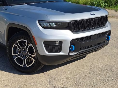 Used 2022 Jeep Grand Cherokee Trailhawk AWD/4WD image 4