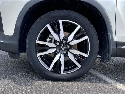 Used 2019 Honda Pilot Elite image 8