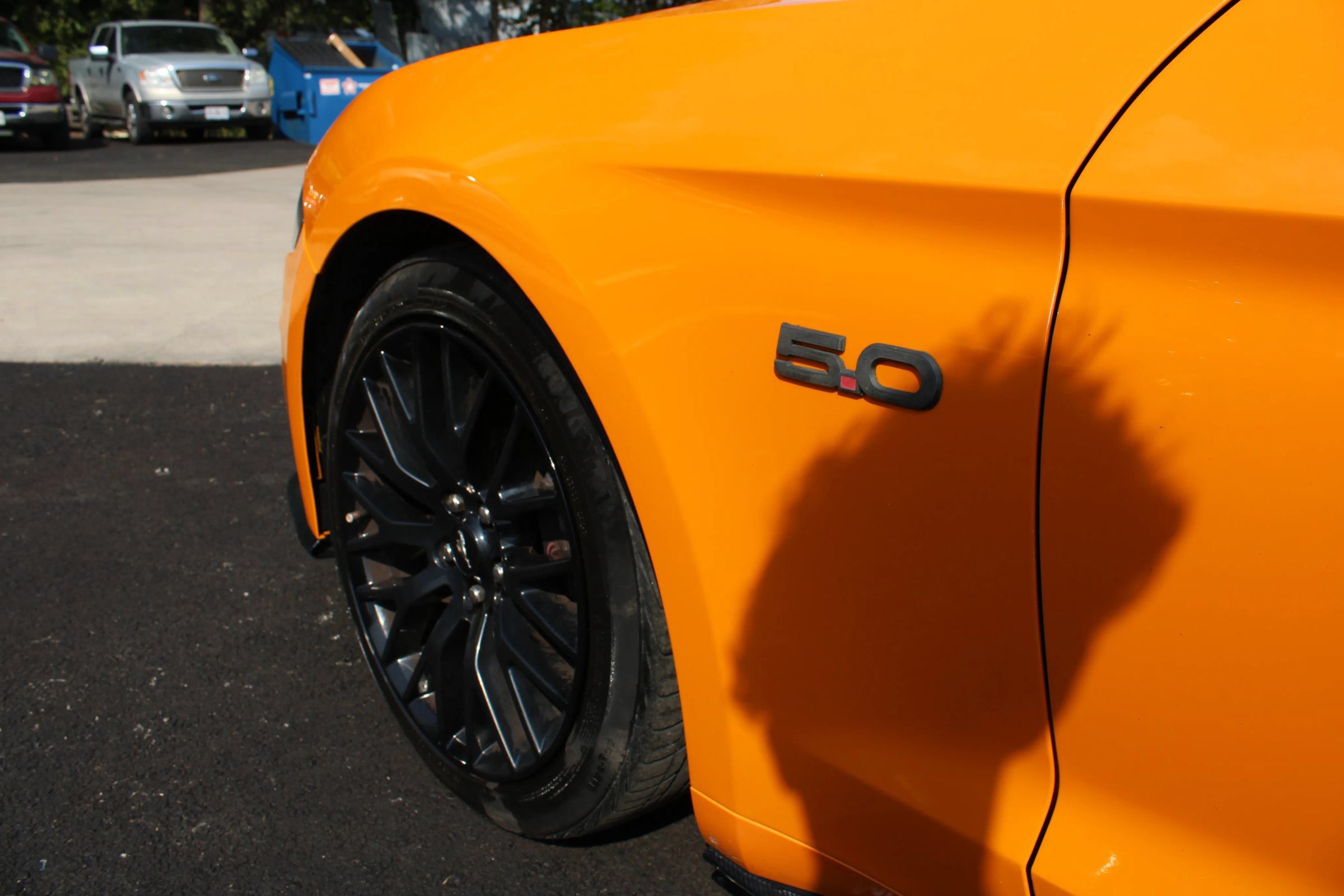 Used 2018 Ford Mustang GT Premium w/ GT Performance Package RWD image 5