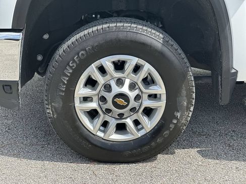Certified 2025 Chevrolet Silverado 2500 LT w/ Convenience Package AWD/4WD image 32