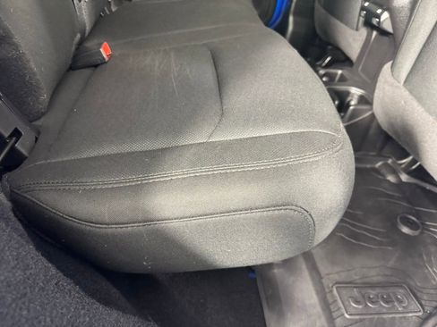 Used 2022 Jeep Wrangler Unlimited Sport w/ Xtreme Recon 35" Tire Package image 24