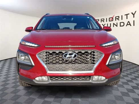 Used 2021 Hyundai Kona Limited w/ Cargo Package image 2