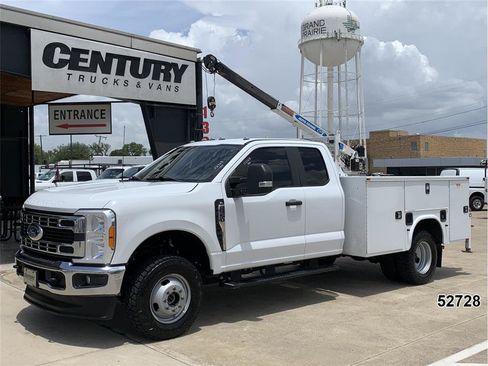 Used 2023 Ford F350 XL w/ XL Chrome Package AWD/4WD image 1