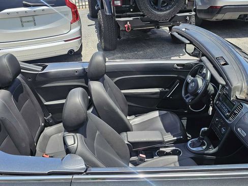 Used 2014 Volkswagen Beetle 1.8T FWD image 29