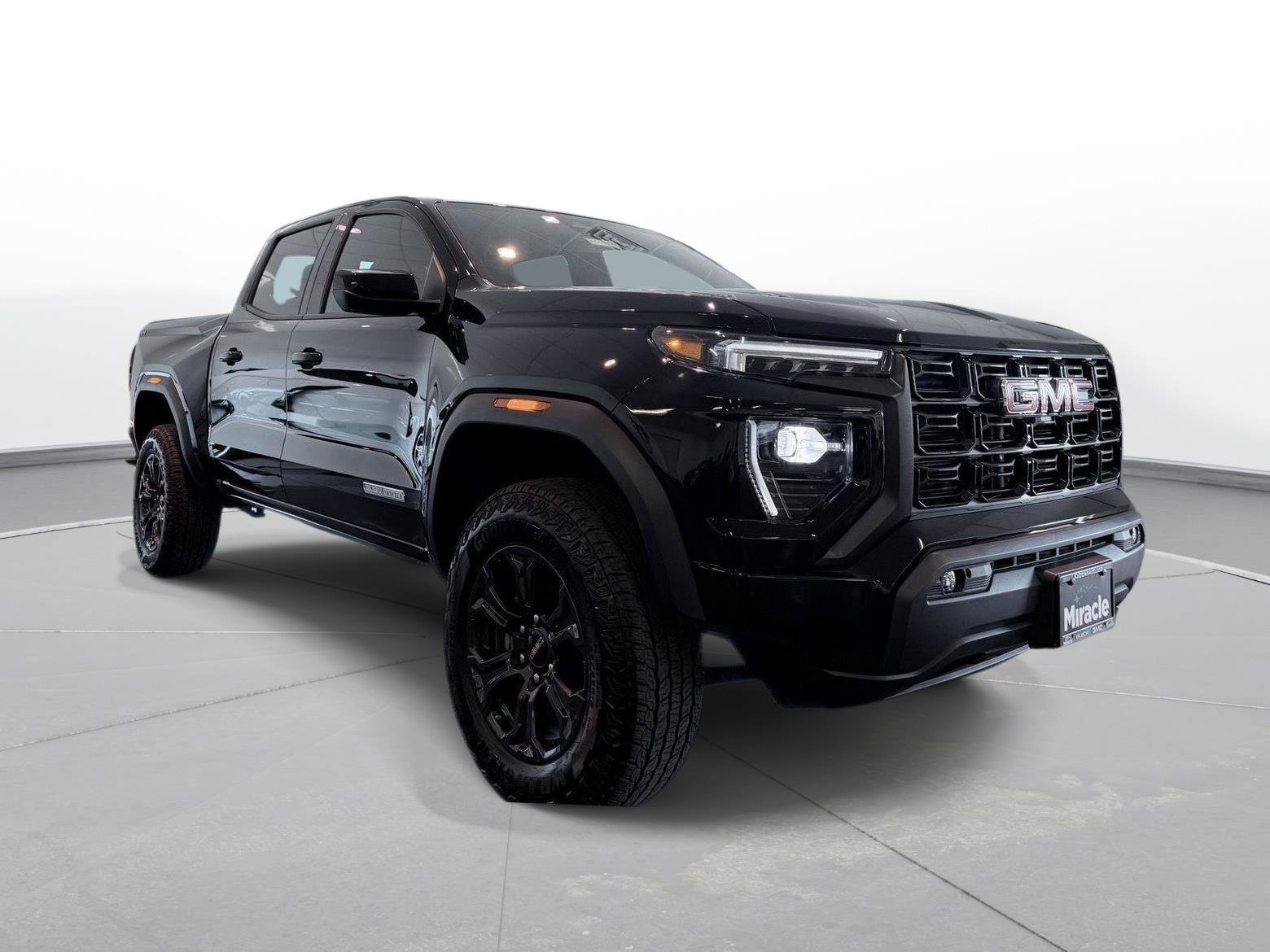 Used 2025 GMC Canyon Elevation w/ Convenience Package AWD/4WD image 10
