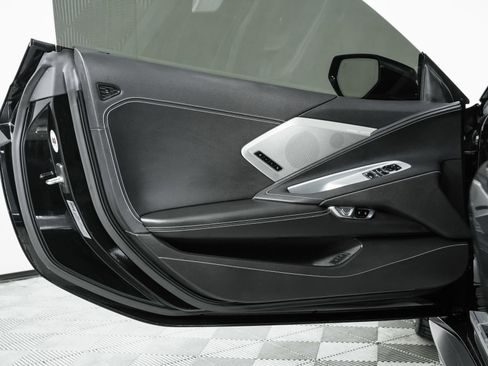 Used 2025 Chevrolet Corvette Stingray Preferred Cpe w/ Z51 Performance Package RWD image 68