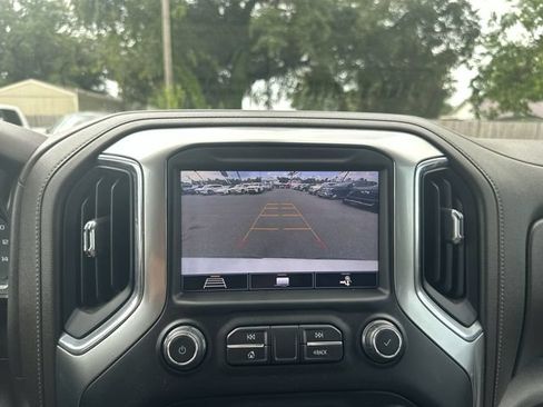 Used 2020 Chevrolet Silverado 1500 LT w/ Texas Edition AWD/4WD image 16