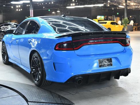 Used 2017 Dodge Charger SRT w/ Harman/Kardon Audio Group image 8