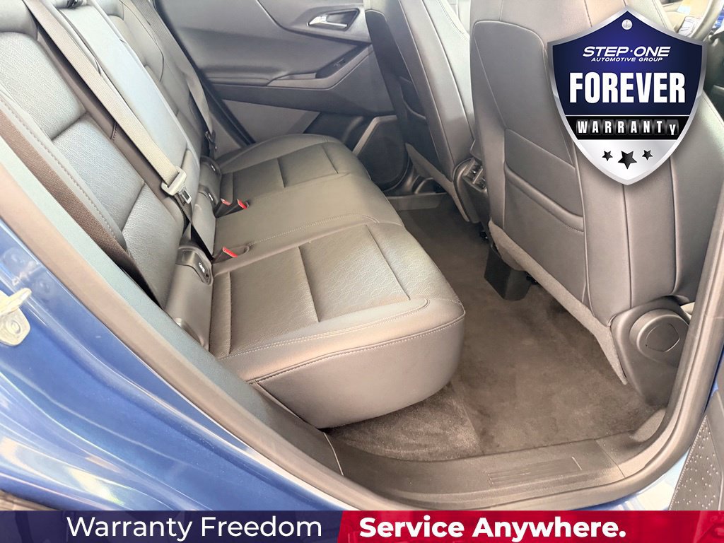 Used 2025 Chevrolet Equinox LT w/ Convenience Package II FWD image 35
