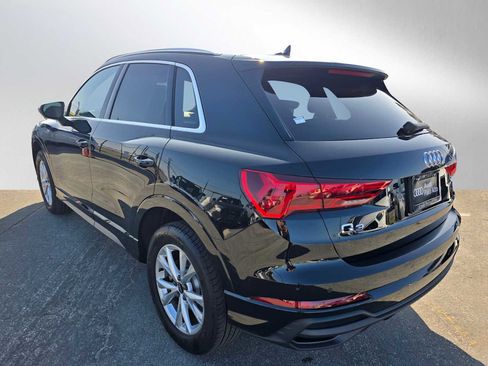 Used 2024 Audi Q3 2.0T Premium w/ Convenience Package image 5