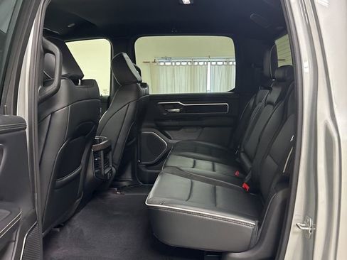 New 2026 RAM 1500 Laramie AWD/4WD image 21