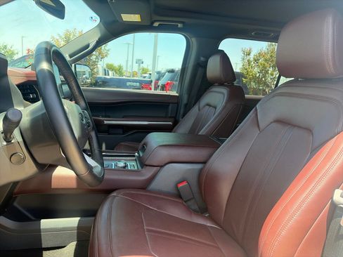 Used 2023 Ford Expedition Max Limited AWD/4WD image 10