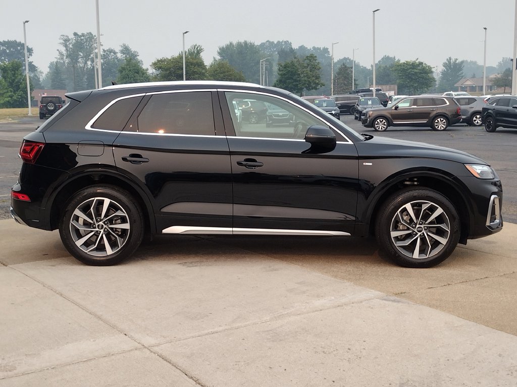 Used 2023 Audi Q5 2.0T Premium w/ Convenience Package AWD/4WD image 26