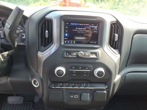 Used 2024 GMC Sierra 1500 Pro w/ Graphite Edition AWD/4WD image 5