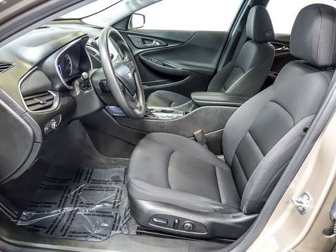 Used 2023 Chevrolet Malibu LT FWD image 12