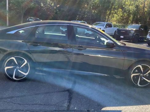 Used 2022 Honda Accord Sport Special Edition image 10