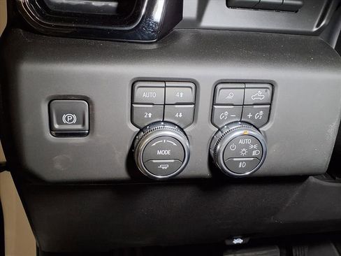 New 2026 GMC Sierra 1500 AT4X image 17