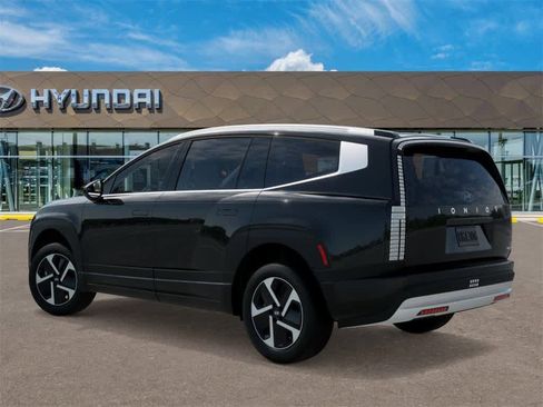 New 2026 Hyundai Ioniq 9 SE image 5