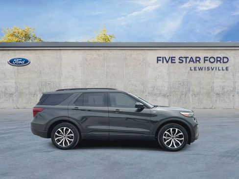 Used 2023 Ford Explorer ST-Line w/ Class IV Trailer Tow Package AWD/4WD image 9