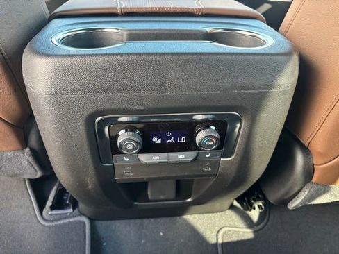 New 2026 Chevrolet Suburban High Country w/ Sun And Tow Package image 33