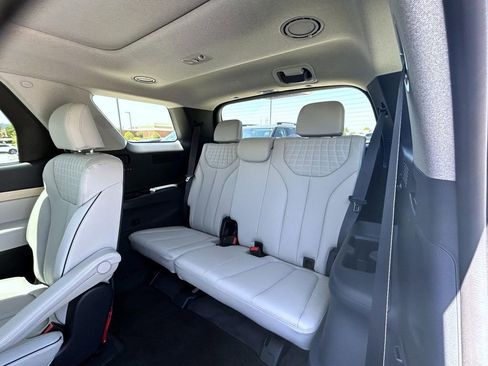 Used 2025 Hyundai Palisade Limited AWD/4WD image 23