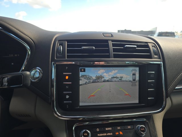 Used 2019 Lincoln Continental Select FWD image 20
