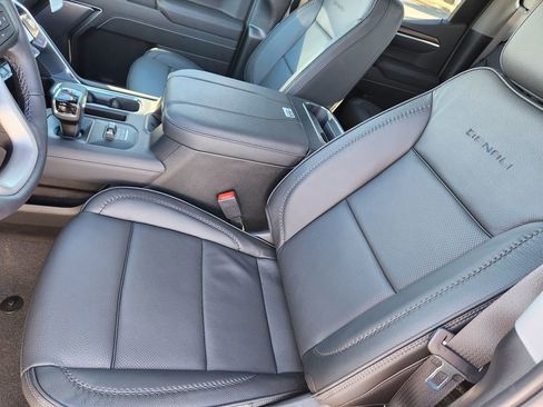 New 2026 GMC Sierra 1500 Denali AWD/4WD image 8