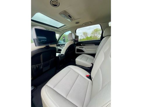 Used 2022 Kia Telluride S image 10