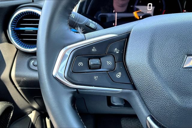 Used 2025 Chevrolet Trax LT w/ LT Convenience Package FWD image 11