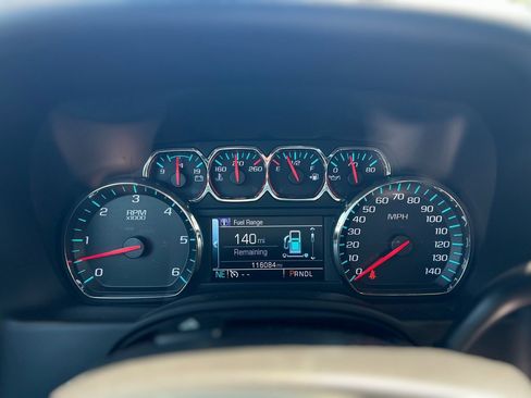 Used 2017 GMC Yukon SLE w/ SLE Value Package image 48