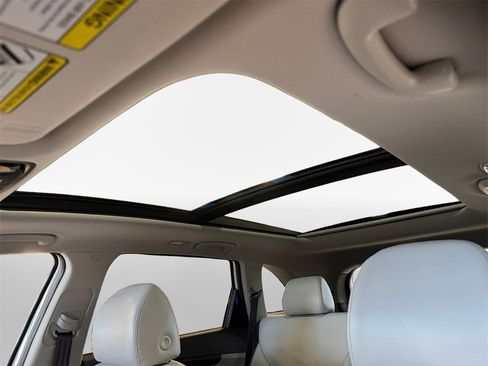 Certified 2020 Kia Sorento SX image 23