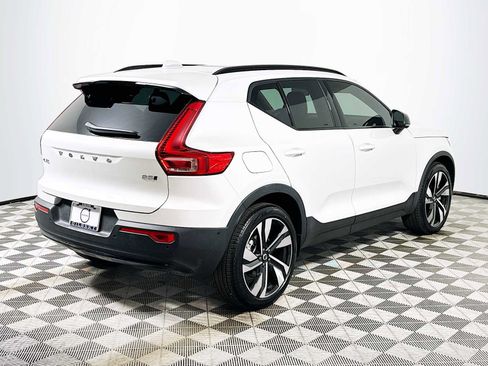 Used 2025 Volvo XC40 B5 Plus w/ Climate Package image 7
