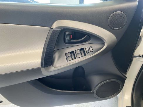 Used 2009 Toyota RAV4 Limited image 21