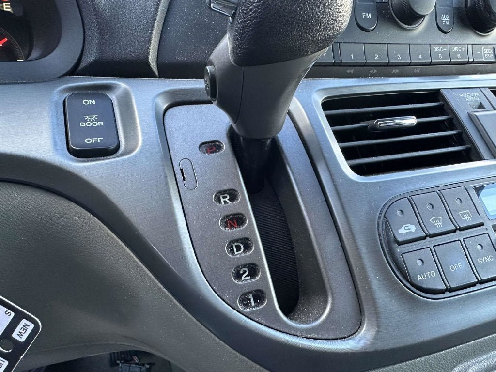 Used 2005 Honda Odyssey EX image 17
