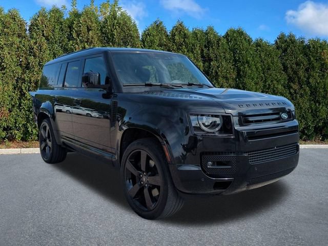 Used 2024 Land Rover Defender 130 X-Dynamic SE AWD/4WD image 3