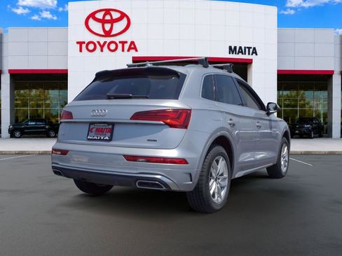 Used 2023 Audi Q5 2.0T Premium w/ Convenience Package AWD/4WD image 3
